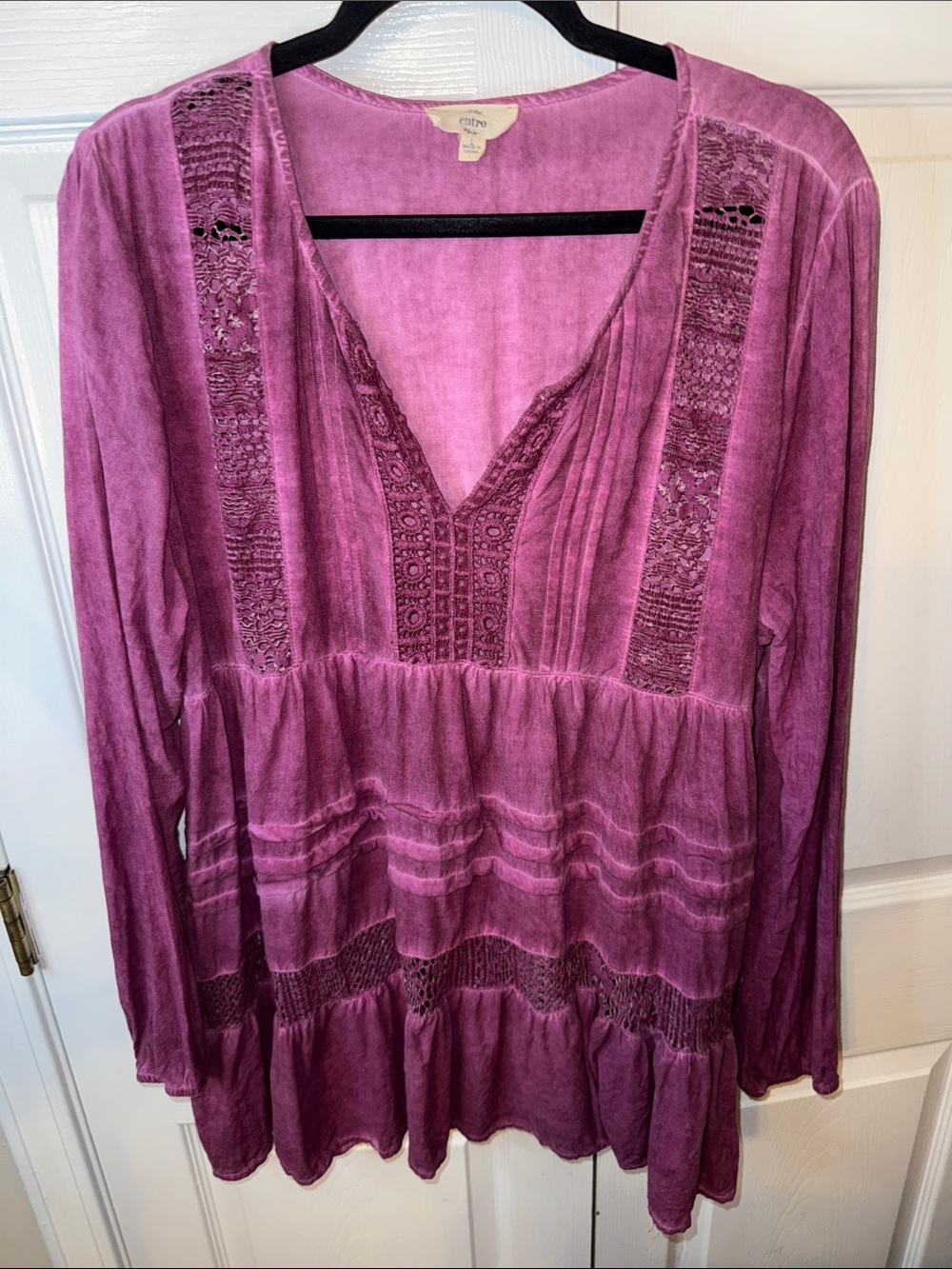 entro Plum Lace-Trim Peasant Tunic Top